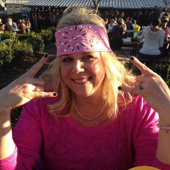 Meet your Posher, Kelly - Picture 3 of 8